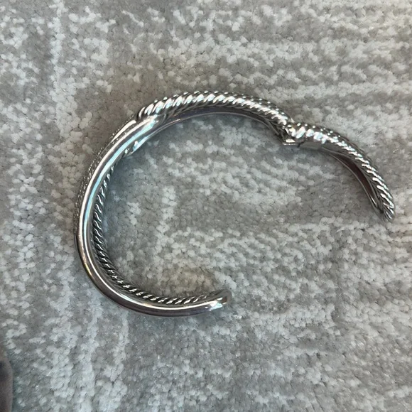 David Yurman 4 row crossover bracelet with diamonds. - Picture 3 of 5